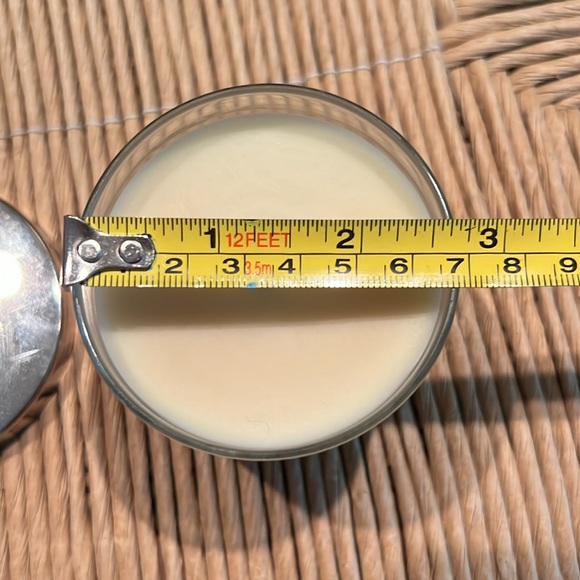 Bath & Body Works/White Barn 4oz Candle- Never Burned - Hydrangea & Hyacinth - Picture 6 of 6